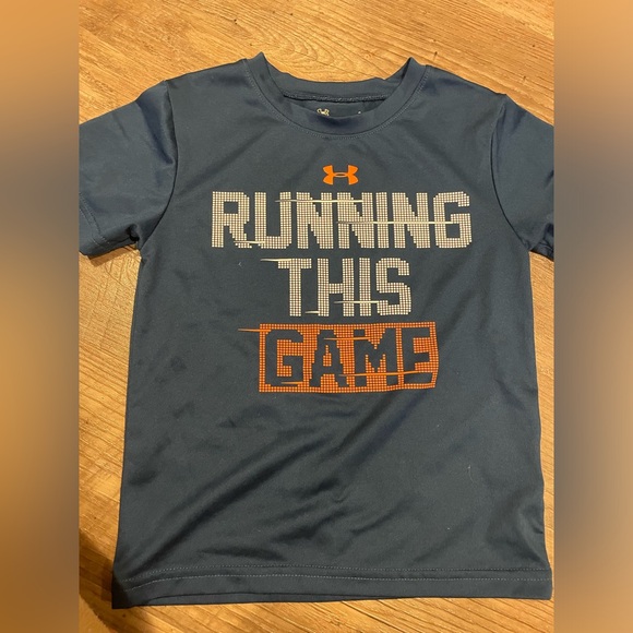 Size 4/4t under armor boys tees bundle - Picture 3 of 6